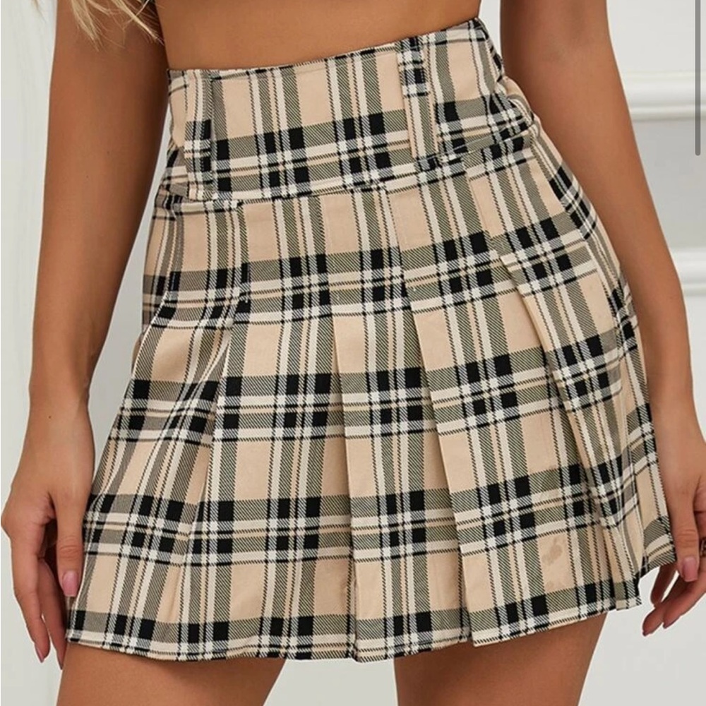 Plaid Pleated Mini Skirt